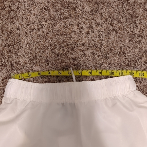 Forever 21 women's cream white lightweight high rise cargo style joggers - Picture 2 of 8